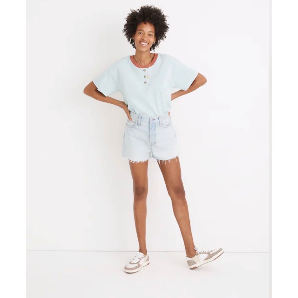 Madewell The Momjean Short Short Light Wash Blue Denim High Rise Frayed Hem 28